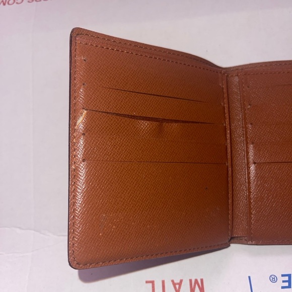 Vintage Louis Vuitton monogram wallet - Picture 6 of 13